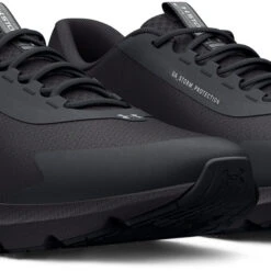 Under Armour Charged Rogue 3 Storm Shoes Men, Sort