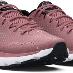 Under Armour HOVR Infinite 5 Shoes Women, Hvid/grøn